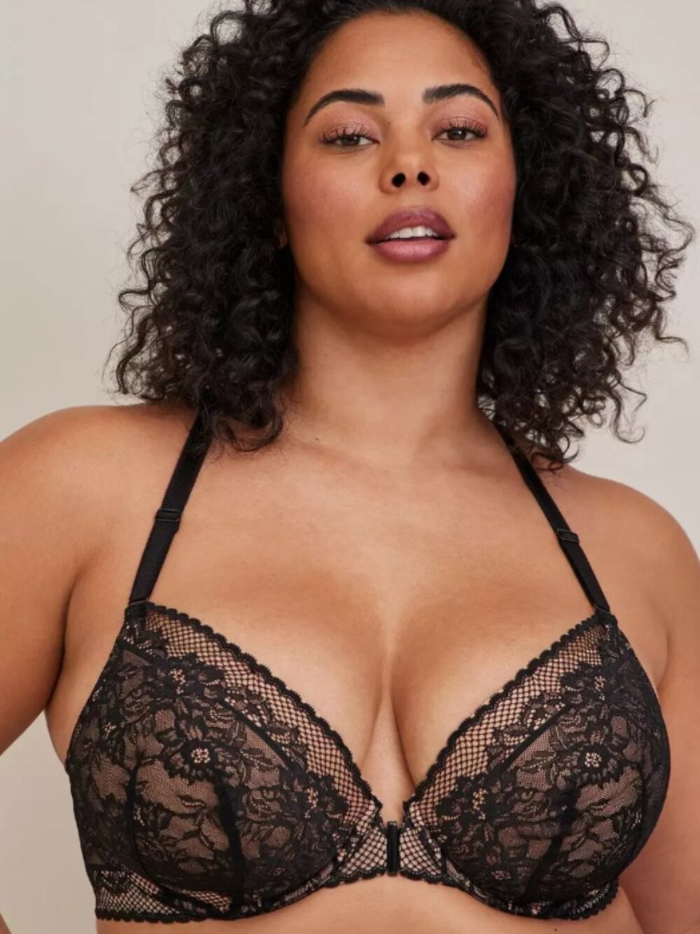 Torrid Lightly Lined Black Lace Perfect T-Shirt Front-Close Bra Sexy Sz 44D